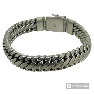 Stylish 925 sterling silver bracelet